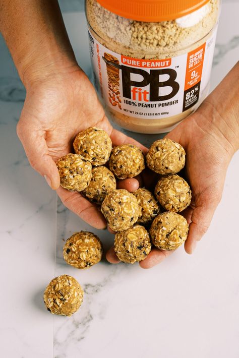 Peanut Butter Powder Recipes, Protein Bites Recipe, Pb2 Recipes, Protein Balls Recipes, Too Much Sugar, Eating Too Much, Healthy Protein Snacks, Protein Powder Recipes, Protein Desserts