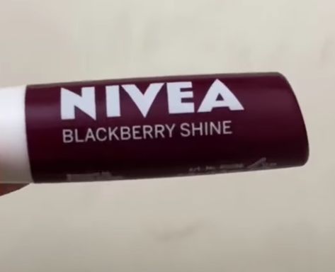 Nivea Aesthetic, Nivea Lip Balm, Girl Products, Cute Nail Polish, Makeup Tut, Cute School Supplies, Makeup Inspo, Glow Up?, Dark Aesthetic