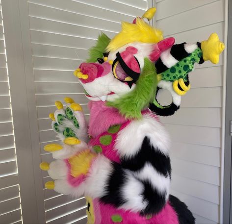 Spider Fursuit, Zombie Fursuit, Fursuit Aesthetic, Alien Fursuit, Colorful Fursuits, Cute Fursuits, Cool Fursuits, Dinomask Fursuit, Unique Fursuits