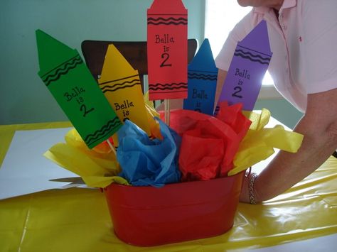 crayoLA birthday | cheap and cheery centerpiece | Crayola Birthday Party Crayola Party, Crayola Birthday Party, Crayon Birthday Parties, Drawing Party, Coloring Party, Funny Walk, Crayon Party, Ideas Cupcakes, Cupcake Birthday Party