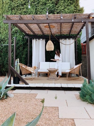 This Formerly Lattice-Covered Pergola Got a Palm Springs-Inspired Facelift Pergola Ideas Freestanding, Pergola Porch, Yoga Deck, Entry Courtyard, Black Pergola, Yoga Platform, Outdoor Meditation, Bamboo Roof, Cottage Vibes