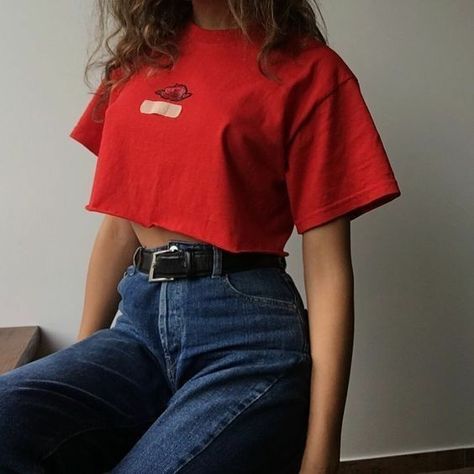 90's Fashion, K Fashion, Red Crop Top, Moda Vintage, Soft Grunge, Aesthetic Outfits, 90s Fashion, Look Fashion, Aesthetic Clothes