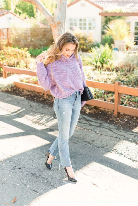 How to Style a Spring Sweater + Life Update Youtube Lifestyle, Angela Lanter, Beauty Makeup Tutorial, Life Update, Spring Sweater, Style Blogger, Hello Gorgeous, Makeup Tutorials, Fashion Bloggers