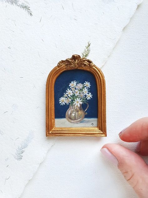 Miniature Flowers Oil Painting, Original Tiny Art Work, Hand Painted Mini Picture - Etsy Poland Diy Mini Frame, Tiny Artwork, Miniature Paintings Ideas, Tiny Art Ideas, Tiny Frames, Tiny Framed Art, Clay Frame, Tiny Art, Tiny Paintings