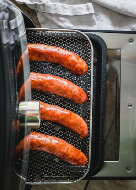 Cooking sausage in the air fryer is the easiest, quickest (just 10 minutes!) and most hands off method out there for perfectly juicy, golden brown Italian sausages. Cooking Sausage, Air Fryer Sausage, How To Cook Brats, Brats Recipes, Cabbage Varieties, Italian Sausages, Fried Sausage, Savory Recipe, Bbq Tofu