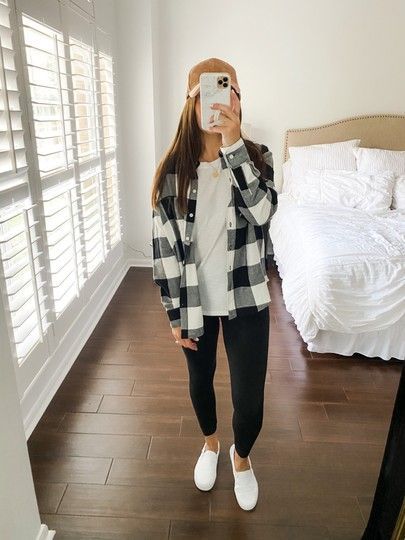 Oversized Flannel Outfits, Boyfriend Shirt Outfits, Cute Flannel Outfits, Flannel Outfits Fall, Plaid Shirt Outfits, Cute Outfits With Leggings, Flannel Outfits, Plaid Outfits, Legging Outfits