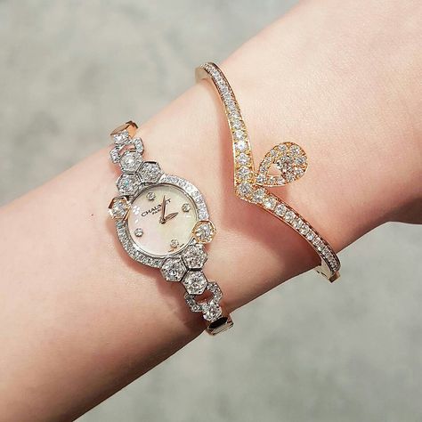 @chaumetofficial ''Bee My Love'' bi-colour jewellery watch with ''Josephine Aigrette'' rose gold bangle, available at CHAUMET Colour Jewellery, Jewellery Watch, Bracelet Combo, Body Decor, Pop Clothing, Buy Gold Jewelry, 22k Gold Jewelry, Online Gold Jewellery, Rose Gold Bangle