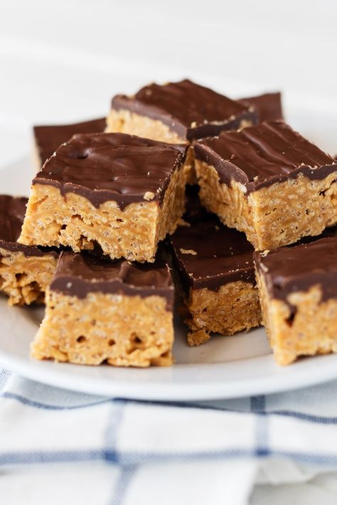 Making Rice Crispy Treats, K Bars, Recipe With Peanut Butter, Special K Bars, Easy Bar Recipes, Brown Sugar Recipes, Desserts Keto, Cookies Gluten Free, Special K