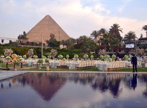 Egyptian Wedding, Wedding Ambiance, Pyramids Egypt, Muslimah Wedding Dress, Muslimah Wedding, Egypt Cairo, Hotel Wedding Venues, Moroccan Wedding, Weird Dreams