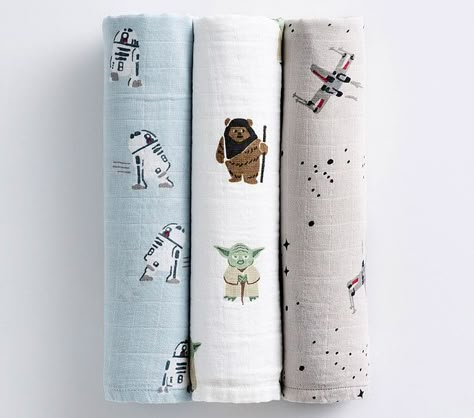 Star Wars sale at PBK: Baby muslin swaddles are so cute!. Click for our favorite Star Wars baby products perfect for Star Wars loving parents #starwars #babygifts Star Wars Baby Shower Ideas, Star Wars Baby Nursery, Star Wars Baby Room, Harry Potter Lego, Harry Potter Lego Sets, Star Wars Baby Shower, Star Wars Nursery, Baby Muslin Swaddle, Baby Sleep Problems