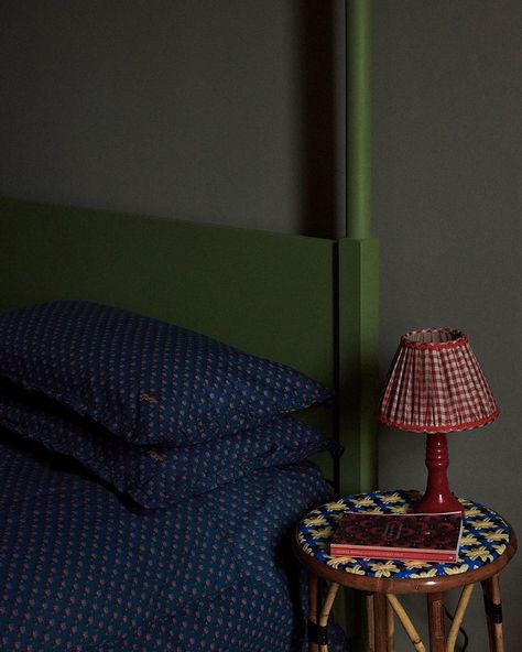 JANUARY | On dark winter mornings and rainy weekends, curl up with a good book under beautiful printed bed linen and heirloom blankets.… | CARAMEL London (@caramellondon) on Instagram Queen Size Bed Styling, Indian Block Print Bedding, Red Blue Green Aesthetic, Cobalt Bedroom, Curtain Wall Bedroom Behind Bed, Dark Paint Bedroom, Caramel Bedding, Bedroom Inspirations Green, Cool Bedding