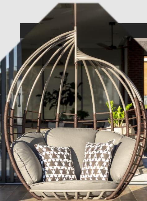 Foto Zoro, Dinning Table Decor Ideas, Swing In Balcony, Swing In Living Room, Teenager Bedroom Design, Wall Partition, Swing Chair Outdoor, Chair Designs, Chair Ideas