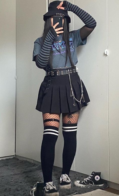 Trasher Magazine top with long striped hand warmers, pleated mini skirt with double rings belt, fishnet tights, long striped socks & vintage Converse shoes by @mithara.bui - #grunge #grungestyle #grungefashion #grungeoutfit Gamer Girl Outfit, E Girl Outfits, Dream Aesthetic, 90s Aesthetic, Estilo Punk, Punk Outfits, Alt Fashion, 90s Grunge, Aesthetic Outfit