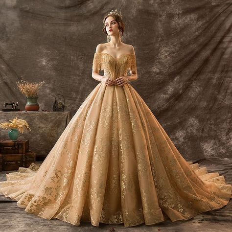 Gold Wedding Dresses, Flower Sequins, Gold Wedding Gowns, Baju Kahwin, Royal Train, Tassel Lace, Gold Wedding Dress, Gaun Fashion, Ball Gowns Evening