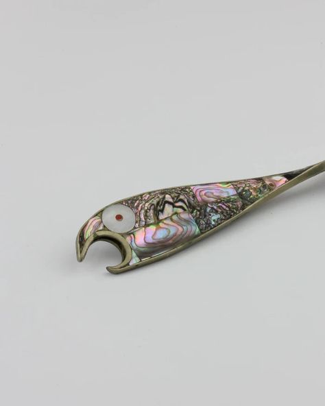 Boga Avante fish bottle opener 🐟️

Vintage Mexican bottle opener made with abalone shell pieces and iron in the shape of a fish.

Follow the link to shop the collection! Fish Bottle, Contemporary Homes, Vintage Mexican, Small Signs, Abalone Shell, The Shape, Bottle Opener, Vintage Items, Shells