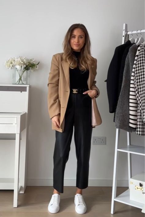 Casual Work Outfits Women, Looks Jeans, Mode Tips, Classic Style Outfits, Corporate Fashion, Business Casual Outfits For Work, Work Style, Stylish Work Outfits, Casual Work Outfits