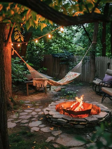 Triangle Fire Pit, Karoo Garden, Cozy Backyard Patio, Fire Pit Seating Ideas, Hardscape Backyard, Outdoor Fire Pit Seating, Steel Decor, Outdoor Fire Pit Area, Unique Patios