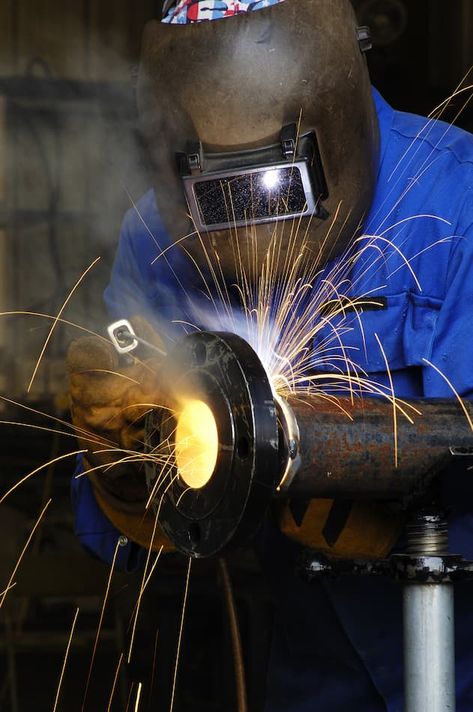 If you’ve purchased your own TIG #electrodes in the past and you weren’t working to a specific build standard, there’s an excellent chance that you’re accustomed to choosing blue-tipped #lanthanated #tungsten for steel as a matter of habit. The Tig, Types Of Welding, Welding Electrodes, Aluminium Cladding, Tig Welder, Award Plaque, Welding Torch, Welding Process, Welding And Fabrication