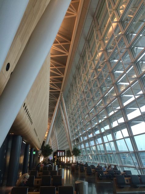 Zurich airport Zurich Airport, Zurich, Positive Mindset, Louvre, Building, Travel, Quick Saves