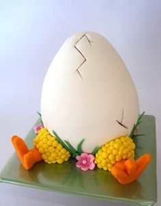 Happy Easter, everyone! Is your basket overflowing with candy eggs today? Because here's a Sweet... Cupcake Easter, Easter Egg Cake, Candy Egg, Cake Wrecks, Easter Bunny Cake, Egg Cake, Spring Cake, Easter Baking, Happy Easter Everyone