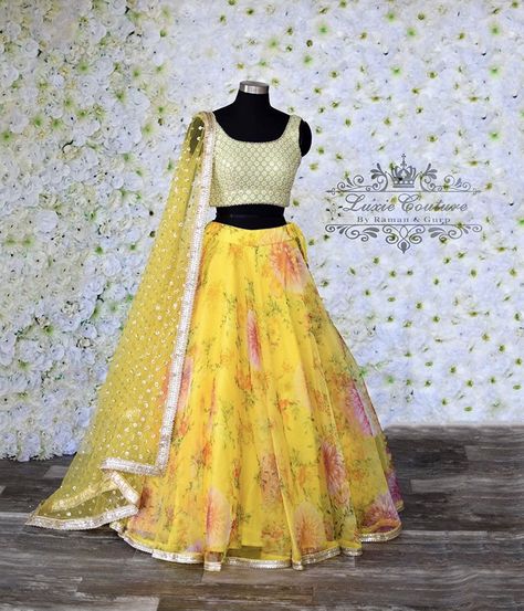 Henna Outfits, Yellow Lengha, Floral Lengha, Red Floral Wedding, Wedding Lengha, Indian Lengha, Floral Lehenga, Lehenga Choli Wedding, Yellow Lehenga