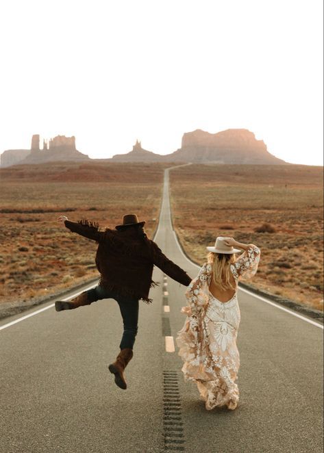 Unique Wedding Venue Ideas, Affordable Destination Wedding Locations, Best Destination Wedding Locations, Desert Engagement Photos, Forest Gump, Wyoming Weddings, Best Destination Wedding, Joshua Tree Wedding, Cowboy Wedding