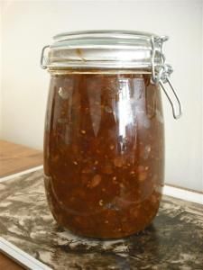 Vegetable Preserving, Preserving Produce, Green Tomato Chutney Recipe, Tomato Pickle Recipe, Green Tomato Relish, Pretty Jars, Tomato Jam Recipe, Tomato Chutney Recipe, Preserving Recipes