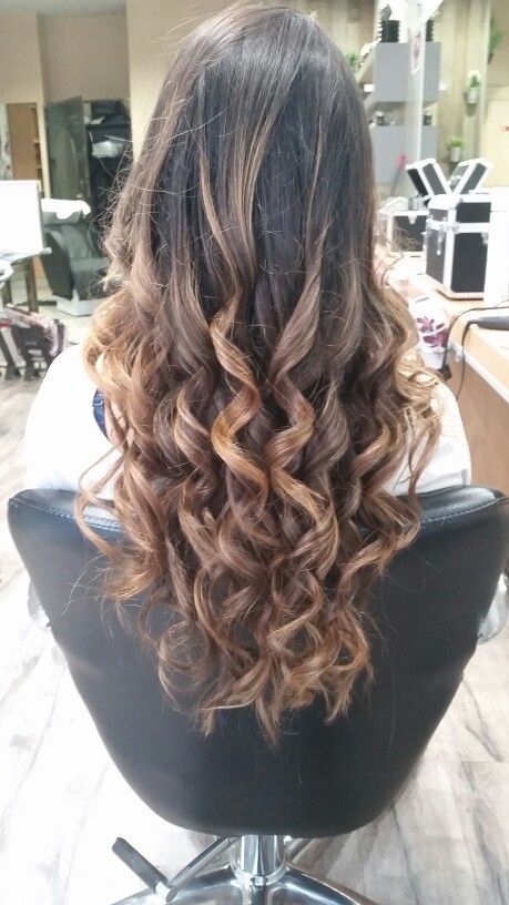 "chaque personnes a un chapitre qu'elle ne lit pas a haute voix" #aléatoire # Aléatoire # amreading # books # wattpad Simple Prom Hair, Birthday Hair, Dream Hair, Curly Hair Styles Naturally, Trendy Nails, Prom Hair, Wavy Hair, Hair Looks, Makeup Tips