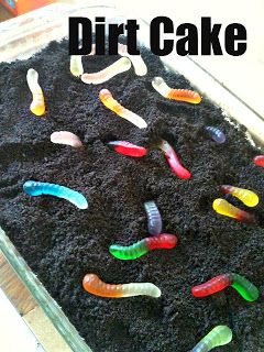 Dirt Cake, I used to love this as a kid. We used to make ours in a plastic toy bucket. Easy Dirt Cake, Rachel Matthews, Dirt Cake Recipe, Dirt Cake Recipes, Dirt Cake, Krispies Treats, Gummy Worms, Cake Walk, Good Eat