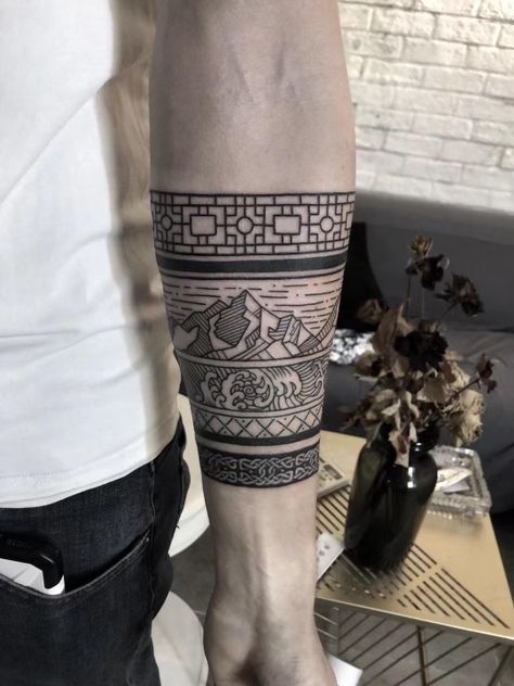 Mens Wrap Around Wrist Tattoo, Tattoo Leg Band, Behind Tattoo, Bracelet Tatoo, Leg Band Tattoos, Noir Tattoo, Armband Tattoos For Men, Band Tattoos For Men, Cuff Tattoo