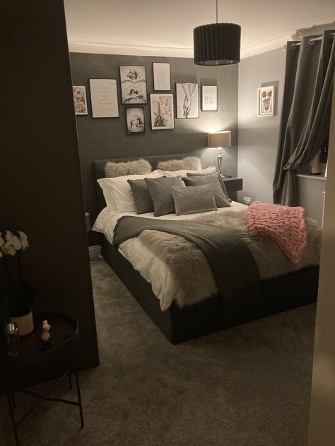 Girl Apartment Decor, Luxury Room Bedroom, Classy Bedroom, Dream Apartment Decor, Cute Bedroom Decor, Redecorate Bedroom, Apartment Decor Inspiration, Teen Bedroom Decor, Luxury Rooms