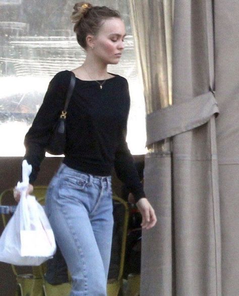 Lily Rose Depp Street Style, Lily Rose Depp Outfits, Lily Depp, Lily Rose Depp Style, Models Off Duty Style, Lily Rose Depp, Lily Rose, Oui Oui, Mode Inspo