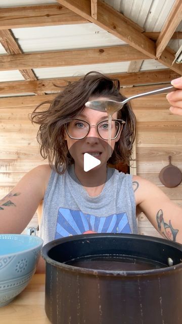 Maggie Johnson on Instagram: "✨Flax Seed Hair Mask✨

I already posted why flax is a nutritious addition to your diet, but why use it as a hair mask/gel? 

This gel is packed with vitamin E & B, manganese, magnesium, selenium, and fatty acids. 

What do these things do for your hair? 

-Provide more moisture (perfect for dry brittle hair).

-Keeps your scalp healthy, stimulating your scalp, promoting healthy hair growth.

-Prevents breakage, especially at the ends of your hair. 

-Can even prevent premature graying. 🤯

If you’re using it as a hair mask, go all out. Drench your hair in this stuff and let it sit for as long as you’d like. If you’re using it as styling gel for your natural curls, just grab a little glob and scrunch your hair. 🫶🏼

-4 cups of boiling water
-1/2 cup of flax, l Flax Seed Hair Mask, Flax Seed Gel For Hair, Hair Growth At Home, Coffee Shampoo, Long Hair Fast, Rice Water For Hair Growth, Get Long Hair, For Fast Hair Growth, Rice Water For Hair