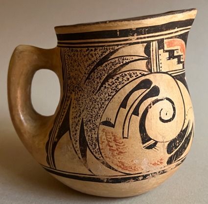 Hopi Polychrome Sikyatki Revival Pottery Bird Effigy Pitcher by Nampeyo Hopi Pottery, Functional Ceramics, Ancient Village, Pottery Form, Ancient Pottery, Image Painting, Design Fields, Pottery Pitcher, Feather Design