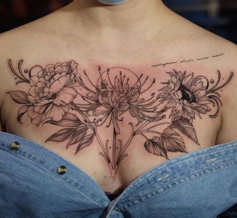 Flower Chest Tattoo Men, Chest Tattoo Floral, Floral Chest Tattoo, Tattoo Chest And Shoulder, Chest Tattoo Flowers, Tattoos Spider, Rose Chest Tattoo, Jasmine Tattoo, Chest Tattoo Ideas