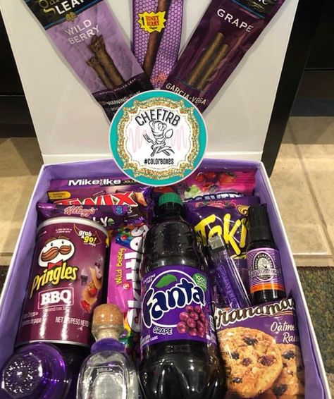 Everything purple Gift Box Video, Ece Activities, Gift Baskets For Him, Valentine Gift Baskets, Boyfriend Gift Basket, Box Video, Birthday Basket, Bff Birthday Gift