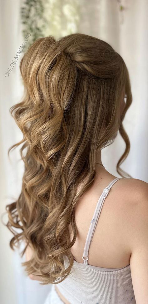 Grad Hairstyles, Cute Prom Hairstyles, Prom Hair Medium, Summer Magic, Dance Hair, Half Up Half Down Hair Prom, Half Ponytail, Simple Prom Hair, Prom 2024