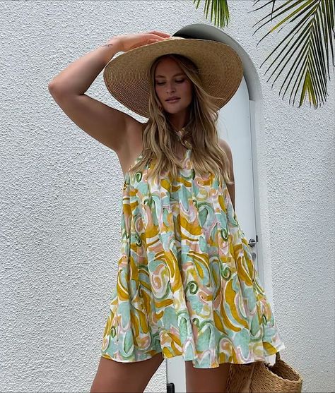 Sarah Bolt wears the Reims Dress in Allegro. Shop resort mini dresses online now. Mini Dresses Online, Designer Label, Easy Summer, Australian Design, Summer Cotton, Mini Dresses, Online Boutique, Dresses Online, Lily Pulitzer Dress