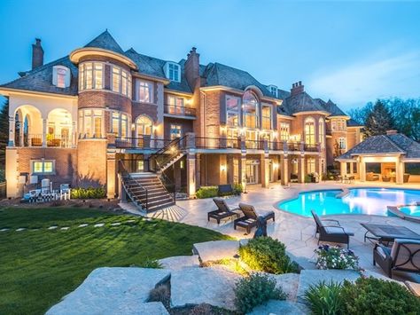 Find this home on Realtor.com House With A Pool, Luxury Exterior Design, Dream House Mansions, Big Mansions, Mansion Exterior, Luxury Exterior, Dream Mansion, Mega Mansions, Mansions For Sale