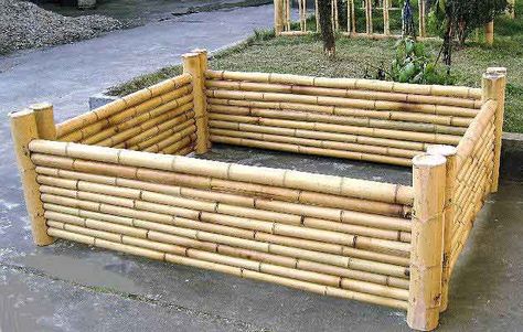 Raised Landscaping Beds, Inexpensive Raised Garden Beds, Raised Beds Diy, Garden Planters Diy, Bamboo Diy, Bamboo Bed, Bamboo Planter, Garden Boxes Raised, Bamboo Trellis