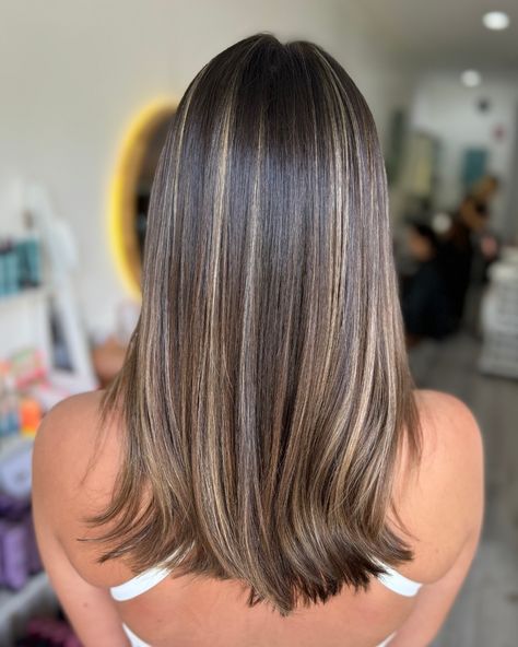 Cass' client is so in love with her refreshed hair! She is now totally ready for Formal Season & Spring/Summer 🌻 This package includes: Half Head of Foils, Customised Toner, Haircut & Blowdry. #brunette #BrunetteBeauty #avocabeachhairdresser #avocahairdresser #oandm #caleahandco #brunettes #highlightsonbrunette #highlightsonbrunettes #highlightsinbrunettehair #dreambrunettehair #dreambrunetteclients #welovehair #welovebrunettes #brunettesshinebrighter #brunettesshine #brunettesrule #brunett... Brown Hair Half Head Highlights, Brown Hair With Half Head Highlights, Brunette Half Head Highlights, Brown Hair With Partial Highlights, Half A Head Of Foils, Half Head Foils Brunette, Partial Foil Highlights Brunette, Half Head Foils, Partial Highlights For Brunettes