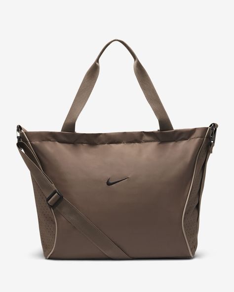 Brown Tote, Rich Kids, Bag Trends, Nike Store, Baby Bag, Nike Sportswear, Laptop Sleeves, Gym Bag, Everyday Essentials Products