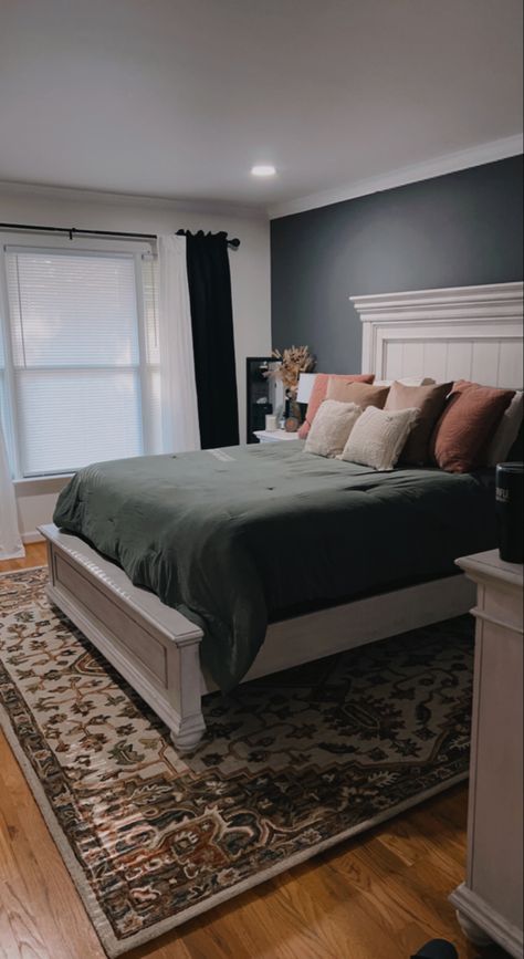 Peppercorn Sherwin Williams Accent Walls Bedroom, Peppercorn Sherwin Williams Bedroom, Peppercorn Sherwin Williams, Vintage Boho Bedroom, Mall Wall, Dark Accent Walls, Accent Wall Bedroom, Facebook Marketplace, Boho Bedroom