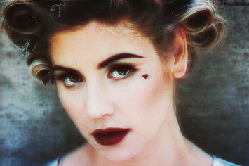 21 Reasons Marina And The Diamonds Should Always Be On Your Playlist Marina And The Diamond, Diamond Heart Tattoo, Maria Mena, Cd Shop, Electra Heart, Fear And Loathing, Marina And The Diamonds, Atlantic Records, Valley Of The Dolls