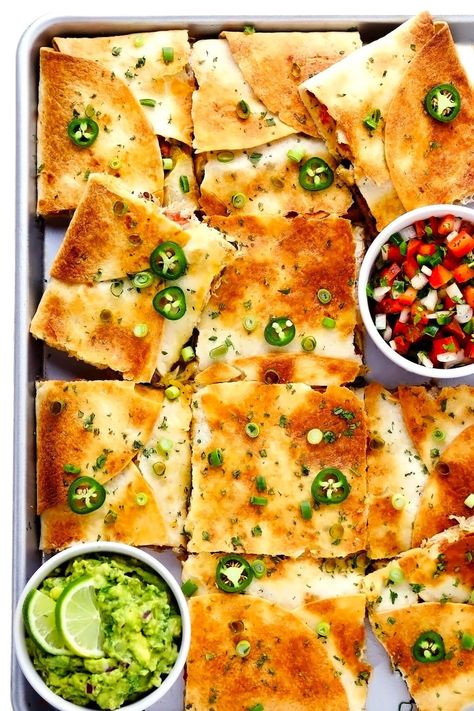 Chicken Sheet Pan Quesadilla, Pan Quesadilla Recipe, Sheet Pan Quesadilla, Pan Quesadilla, Football Sunday Food, Chicken Sheet Pan, Sheet Pan Meals Chicken, Pan Chicken Recipes, Party Bites