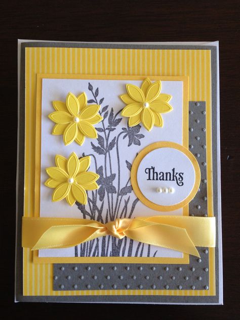 Yellow flower thank you card Yellow Card Ideas, Yellow Cards Design, Handmade Thank You Cards Ideas, Thank You Cards Diy, Yellow Cards, Handmade Greeting Card Designs, Card Design Handmade, Flower Birthday Cards, Birthday Card Craft