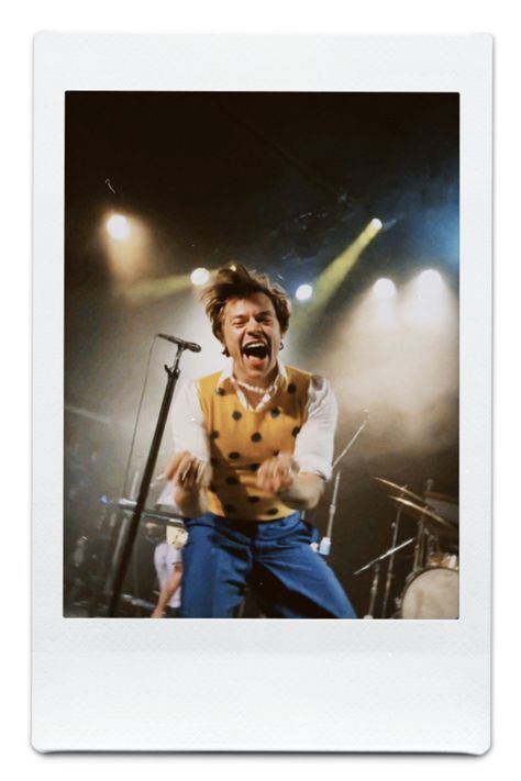 Harry Styles Photo Strip, Harry Styles Polaroid, Blonde Highlights On Dark Hair, Perfect Handwriting, Polaroid Template, Instax Photos, Dark Hair With Highlights, One Direction Photos, Polaroid Pictures