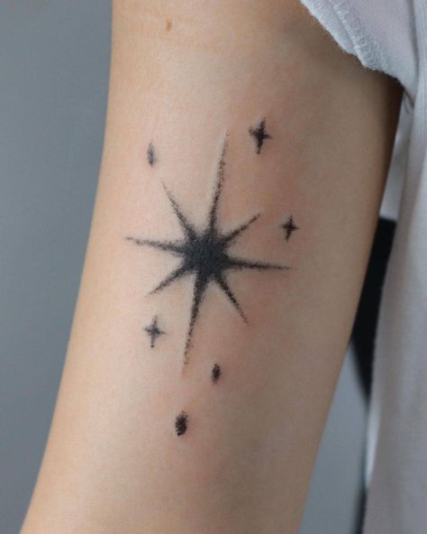 Stippling Star Tattoo, Small Star Tattoos For Men, Star Tattoo Designs For Men Guys, Realistic Star Tattoo, Celestial Star Tattoo, Star Tattoo Cover Up, Abstract Star Tattoo, Star Cover Up Tattoos, Star Elbow Tattoo