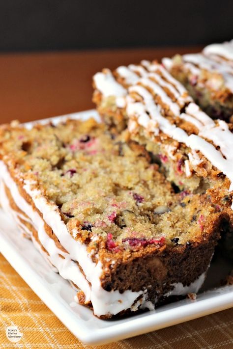 Apple Streusel Bread Recipe, Chocolate Cranberry Bread, Cranberry Quick Bread, Cranberry Cake Recipe, Cranberry Loaf, Cranberry Bread Recipes, Chocolate Cranberry, Apple Streusel, Broma Bakery