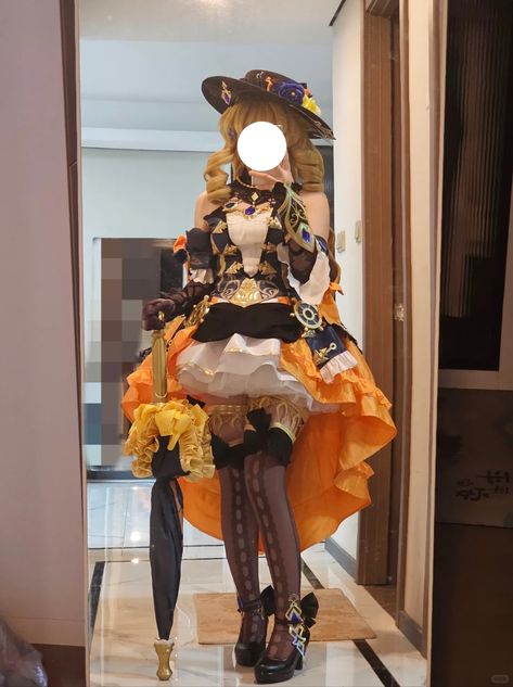 Detailed Cosplay, Genshin Costume, Cosplay Photoshoot Ideas, Kinich Cosplay, Navia Cosplay, Genshin Cosplayers, Genshin Cosplays, Cosplay Photoshoot, Genshin Cosplay